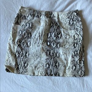 Cotton Candy Gray and White Patterned Mini Skirt